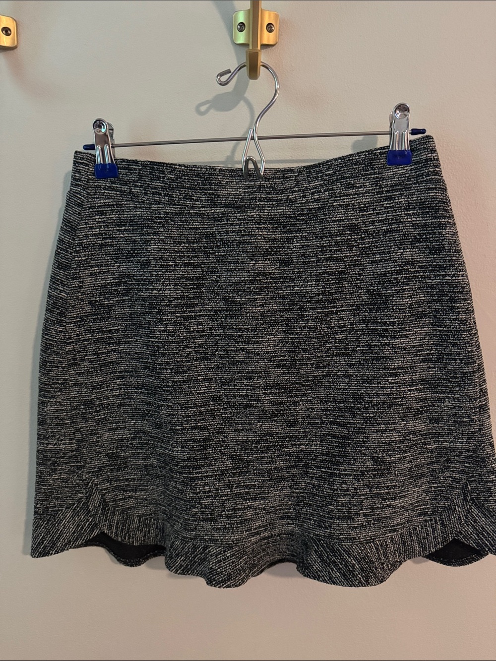 Women's Green & White Knit Scallop Hem Skirt small petite